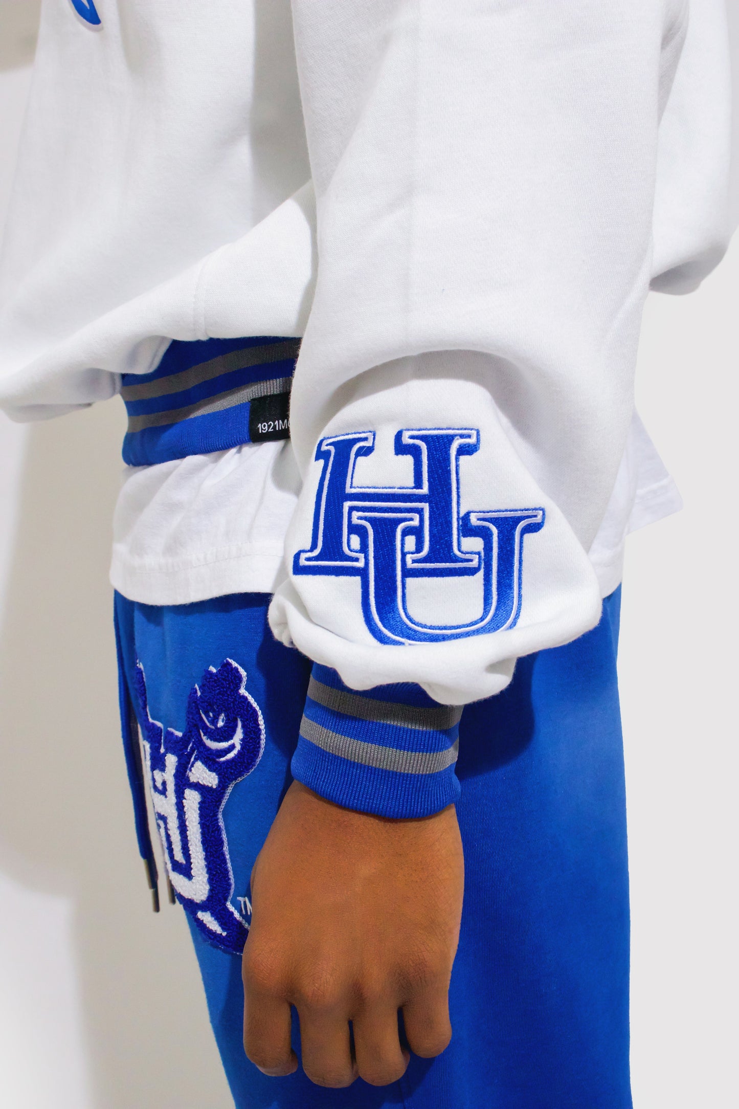 Hampton University Sweatshirt - 1921Movement